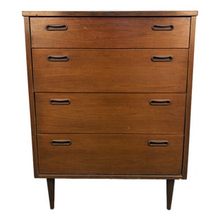 Mid 20th Century Modern 4-Drawer Walnut Highboy Dresser For Sale