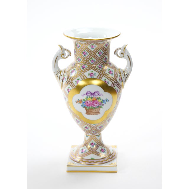 German Dresden Porcelain Painted & Gilt-Decorated Urn-Shape Decorative Vase For Sale - Image 11 of 11