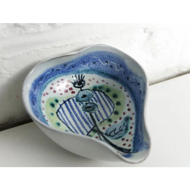 Blue Ceramic Bowl by Jane Wahlstedt & Nils Larsson for Janikeramik, Sweden, 1950s or 1960s For Sale - Image 8 of 12