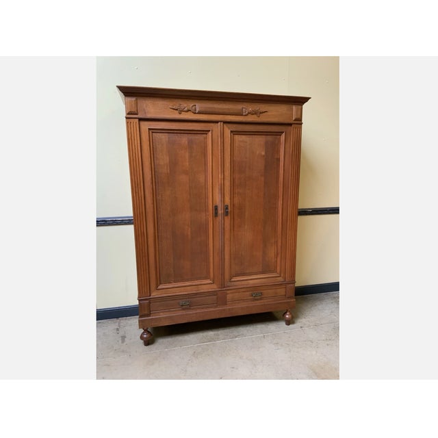 Age: circa 1900 Wood type: solid oak Condition: very good, meticulously maintained, fully restored original condition...