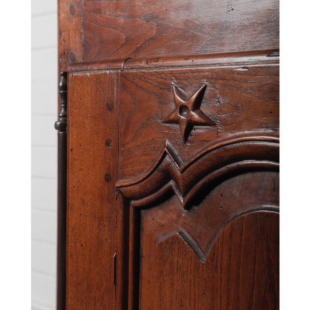 Wood 18th Century French Louis XV Walnut Buffet For Sale - Image 7 of 12