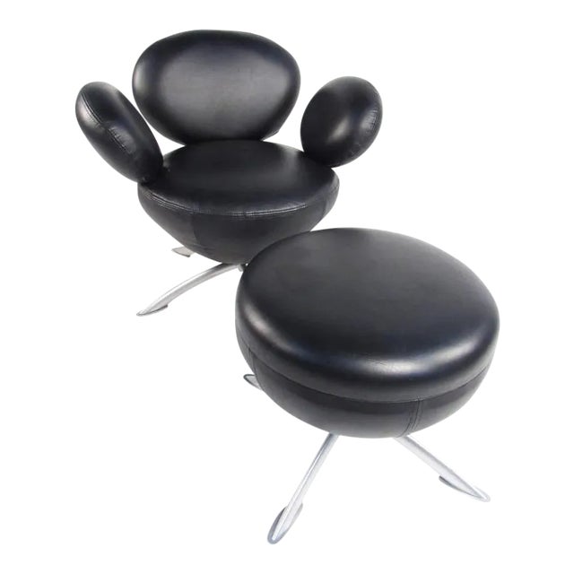 Arne Jacobsen Style Swivel Lounge Chair For Sale