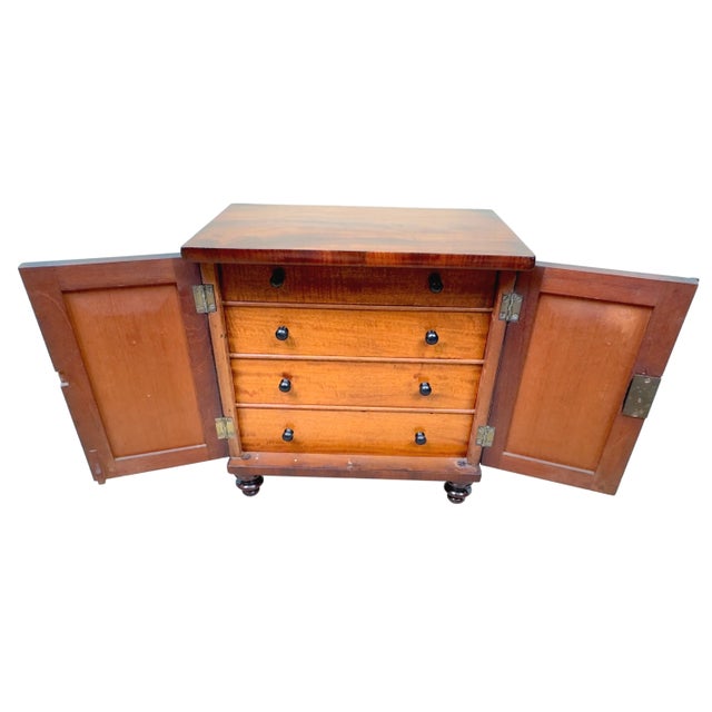 Small Regency Mahogany Cabinet, 1820 For Sale - Image 9 of 11