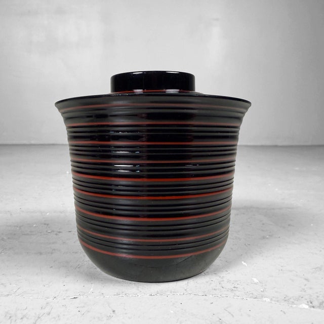Japanese Ko-Suimono-Wan Lacquer Soup Bowls with Lids, 1970s, Set of 5 For Sale - Image 4 of 11