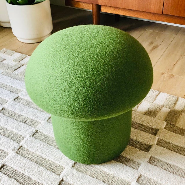 Mid-Century Modern Mushroom Ottoman in Grass Wool For Sale - Image 3 of 8