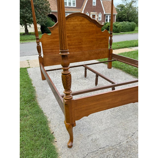Thomasville King Size Hardwood Carved Poster Bed For Sale - Image 18 of 18