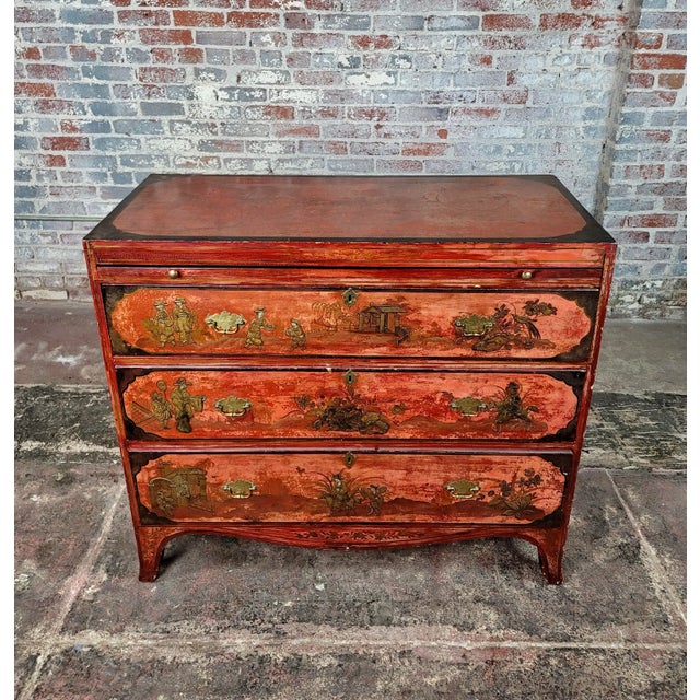 Early 18th Century Red Chinoiserie Lacquer Commode For Sale In Los Angeles - Image 6 of 11