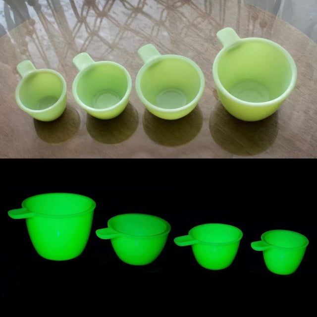 Rare complete Jeannette Glass jadeite measuring cup nesting set dating to the 1930s. This charming Depression-era kitchen...