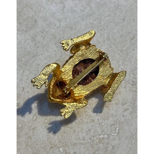 Vintage Wire Wrapped Jewel Frog Brooch For Sale - Image 9 of 12