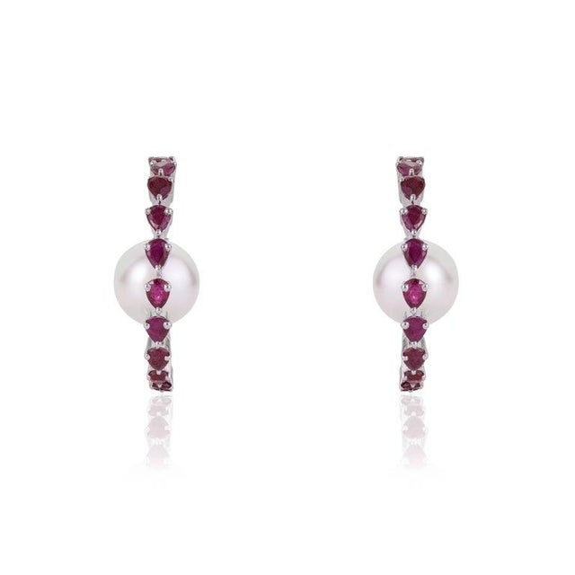 Contemporary Natural Ruby & Freshwater Pearl Designer C Hoop Earrings in 925 Sterling Silver, A Pair For Sale - Image 3 of 15