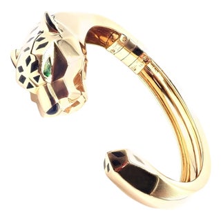 Cartier Panther Panthere Tsavorite Onyx Yellow Gold Size 16 Bangle Bracelet For Sale