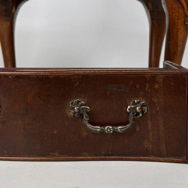 Antique Early 20th Century English Edwardian Mahogany Chest of Drawers For Sale - Image 12 of 13