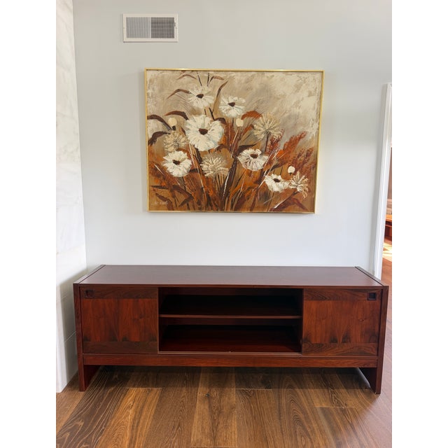 1960s Danish Modern Rosewood Credenza With Sliding Doors & Felt-Lined Trays Attributed to Dyrlund For Sale - Image 6 of 10