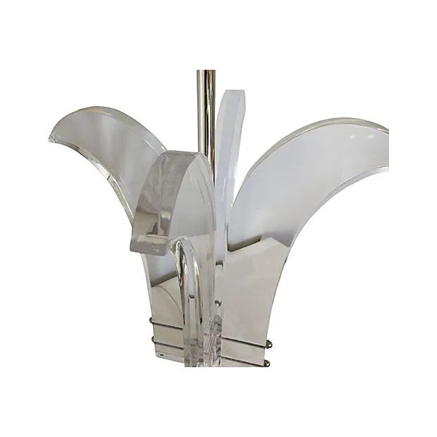 Transparent Oversize Lucite Palm Lamp & Shade by Astrolite For Sale - Image 8 of 10