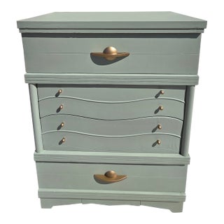 ✨ Refinished Vintage Dresser – Modern Sage Green ✨ For Sale