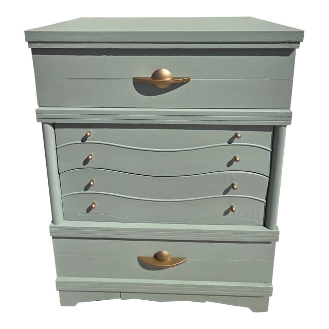 ✨ Refinished Vintage Dresser – Modern Sage Green ✨ For Sale