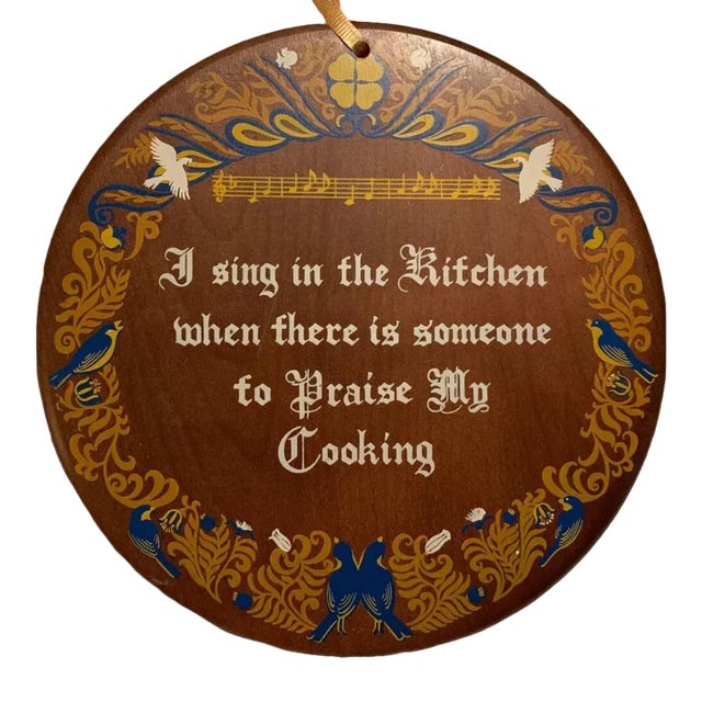 Vintage Mid Century Round Wooden Kitchen Wall Plaque For Sale