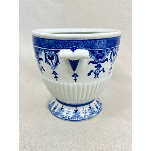 Traditional Vintage Blue & White Cachepot For Sale - Image 3 of 7