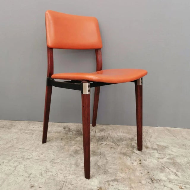 1960s S82 Leather and Wood Chairs by Eugenio Gerli for Tecno, 1960s, Set of 4 For Sale - Image 5 of 8