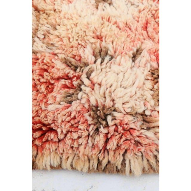 1980s Moroccan Vintage Rug - 5'0" X 9'9" Ft For Sale - Image 5 of 6