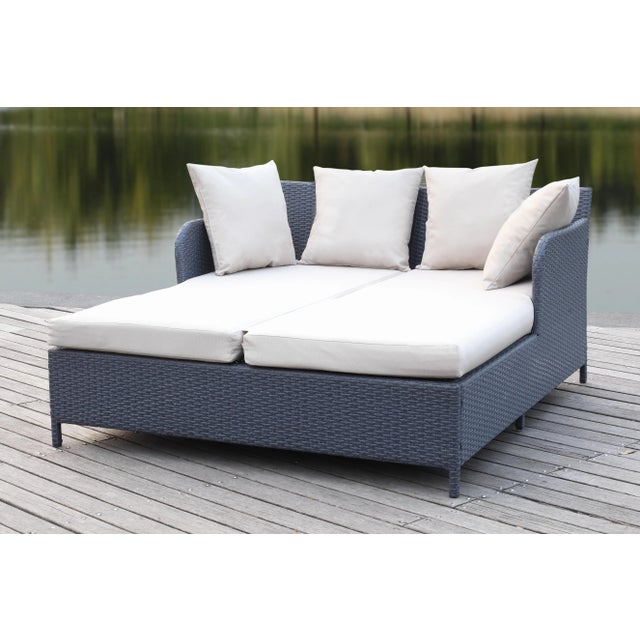 Outdoor Daybed in Titanium & Sand For Sale In Philadelphia - Image 6 of 8