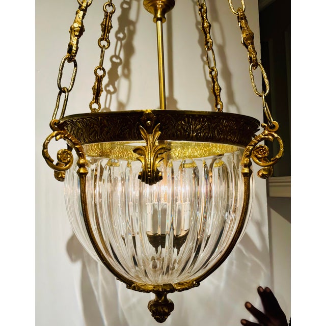 Myran Allan Luxury Lighting Italian Hand-Cut Full Lead Crystal Pendant Light For Sale - Image 4 of 6