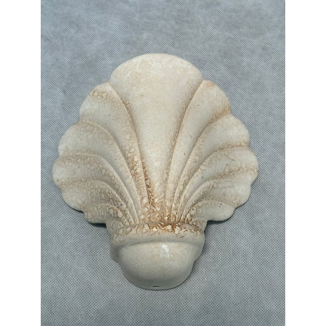 Hollywood Regency Shell-Shaped Ceramic Wall Light, 1970s For Sale - Image 9 of 9