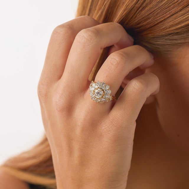 Mid 20th Century Mid 20th Century French Gia 1.10 Carat Old Mine Cut Diamond 18k Yellow Gold Cluster Ring, , Size 7 For Sale - Image 5 of 8