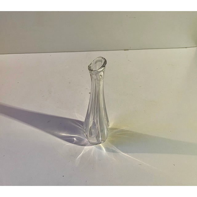 Orrefors Swedish Crystal Bud Vase by Nils Landberg for Orrefors, 1960s For Sale - Image 4 of 10