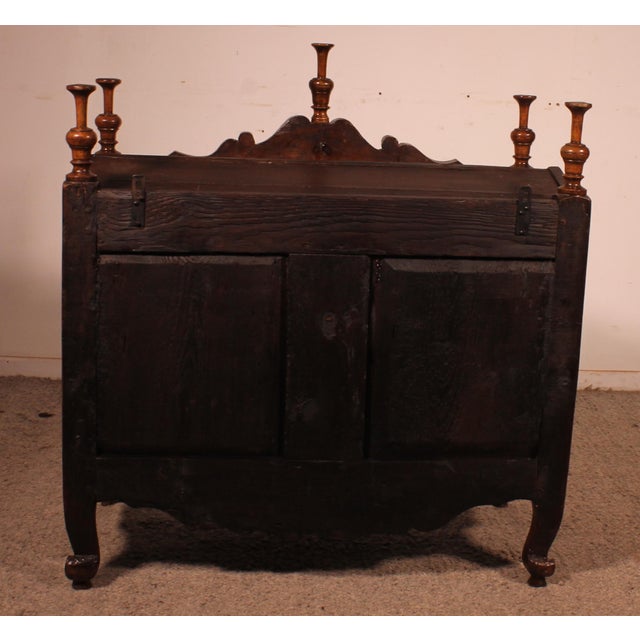 18th Century Provençal Bread Box in Walnut For Sale - Image 11 of 15