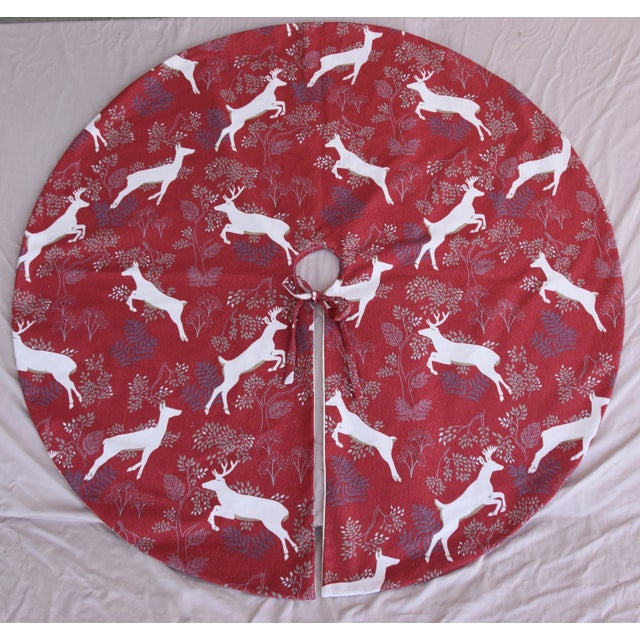Early 21st Century Large Custom-Tailored 53" Red & White Leaping Deer Christmas Holiday Tree Skirt For Sale - Image 5 of 5