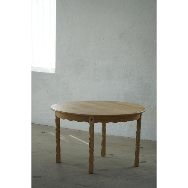 Danish Mid-Century Round Dining Table in Oak, 1960s For Sale - Image 10 of 18