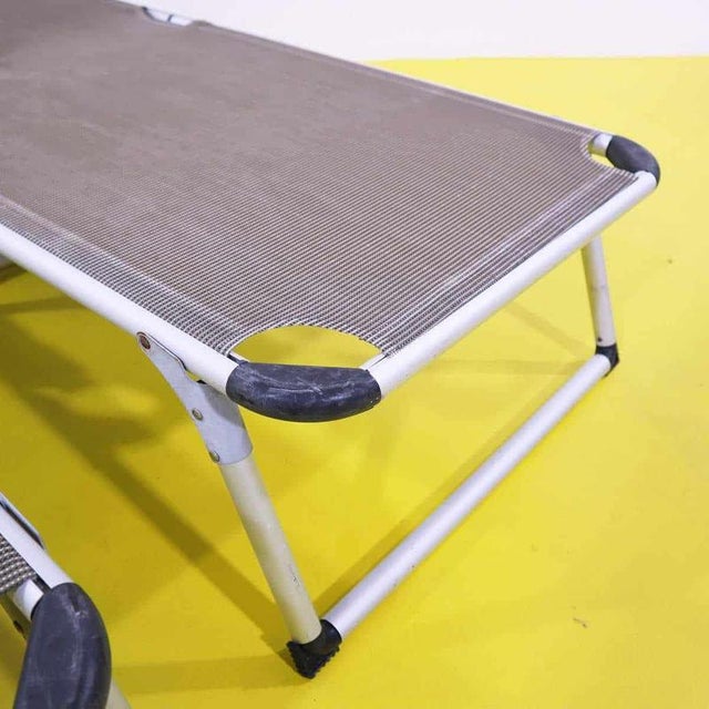 Folding Sun Loungers in Aluminum and Perforated Fabric, Set of 2 For Sale - Image 6 of 10