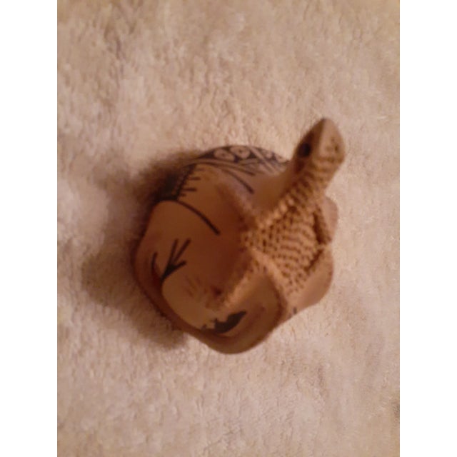 Folk Art 1990s Artist Signed Hopi Pueblo Pottery Iguana Figurine For Sale - Image 3 of 8