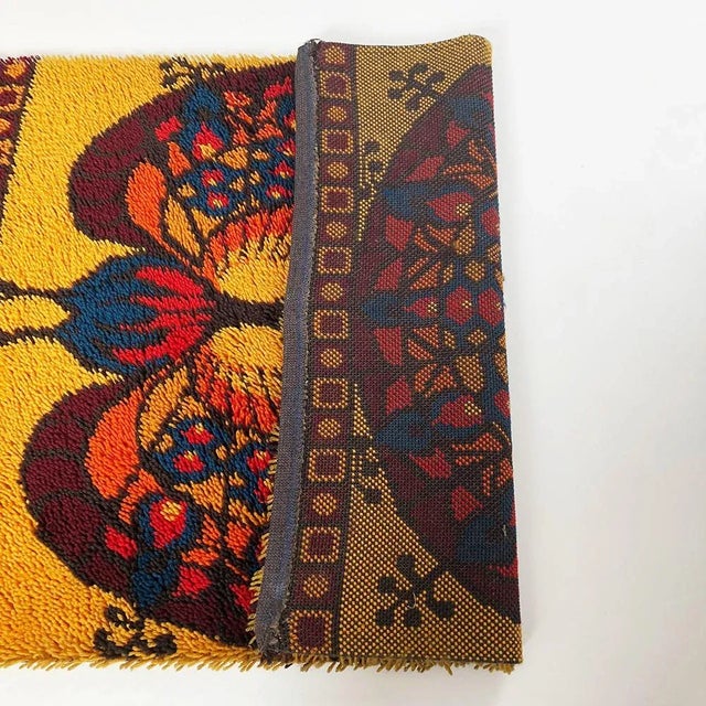 This rug is a great example of 1960s Pop Art interior. Made in high quality Danish Rya weaving technique by Ege Taepper in...