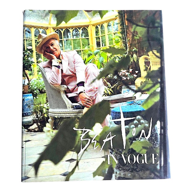 1986 ‘Beaton in Vogue’ by Josephine Ross, 1st American Edition, Hardcover Book For Sale