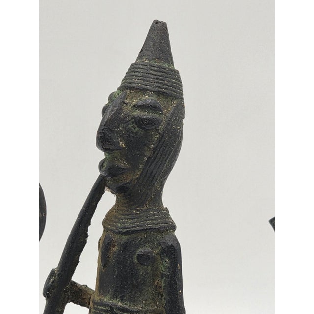 African Authentic Mid Cent. 16" Benin Bronze Boat Sculpture African Tribal Lost Wax Art For Sale - Image 3 of 18