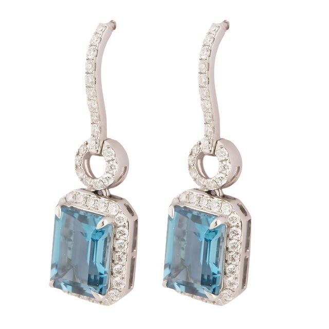 Natural diamond 0.72cts & blue topaz 5.39cts earring in 18k gold For Sale In New York - Image 6 of 6