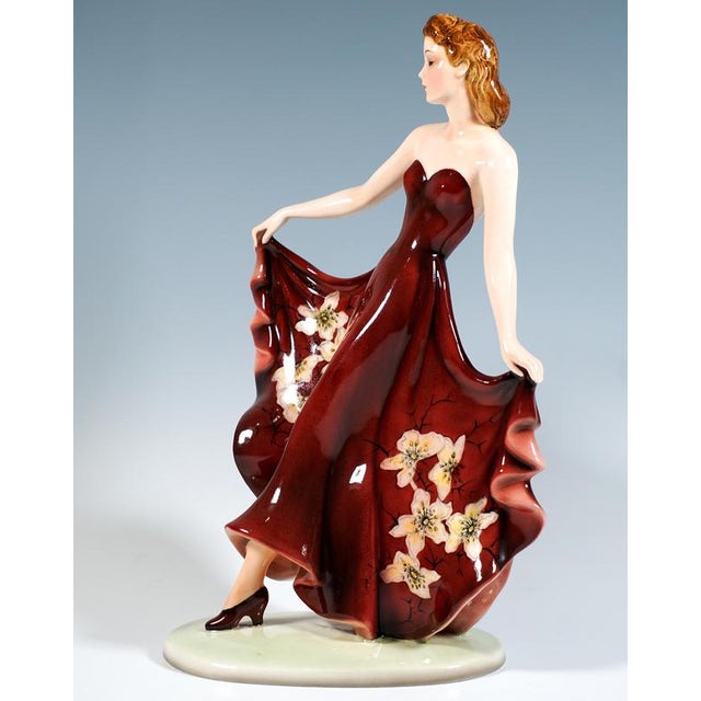 Art Deco Fantasy Dancer Posing attributed to Claire Weiss for Goldscheider, Vienna, Austria, 1939 For Sale - Image 4 of 7