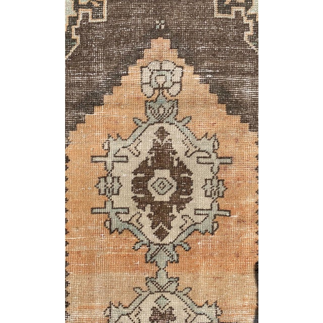 Salmon 1970s Turkish Medallion Hand Knotted Rug For Sale - Image 8 of 11