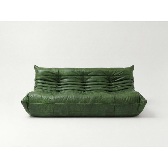 Refurbished 5-piece togo sofa set – green vintage leather pre-owned, independently refurbished and professionally...