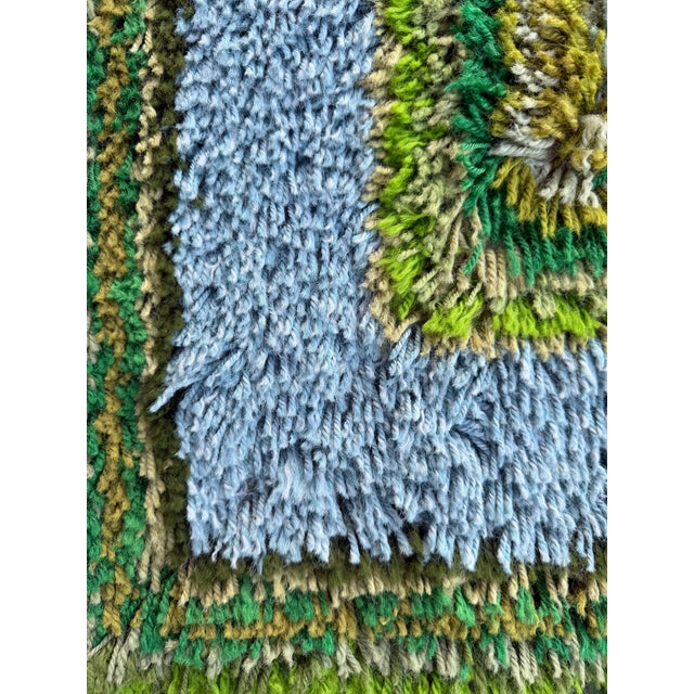 1970s Mid Century Modern Vintage Handmade Shag Textile Blues & Greens Geometric Design For Sale - Image 5 of 12