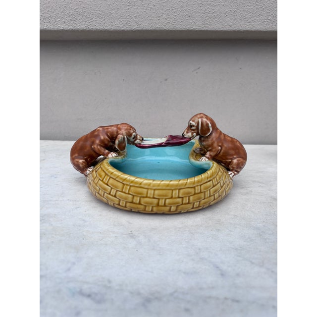 Goldenrod 19th Century Majolica Dogs Dachshund Bowl Villeroy & Boch For Sale - Image 8 of 9