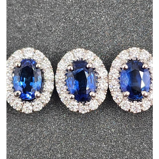22.10 Ct Natural Sapphire & Diamond Tennis Bracelet For Sale - Image 4 of 8