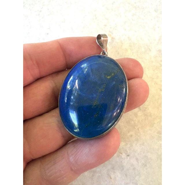 Mid-Century Modern Vintage Lapis and Silver Pendant For Sale - Image 3 of 5
