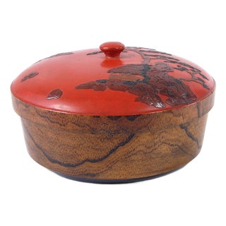 Japanese Round Hand-Painted Lacquered Lidded Box, 1890s For Sale