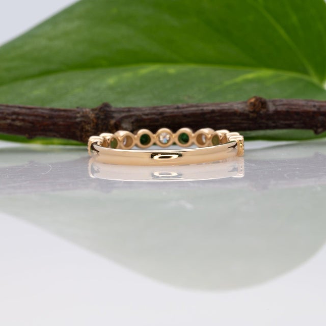 Green Zambian Emerald Band Ring With Earth-Mined Diamond Accents: Solid 14k Gold, Size 6.75 For Sale - Image 8 of 9