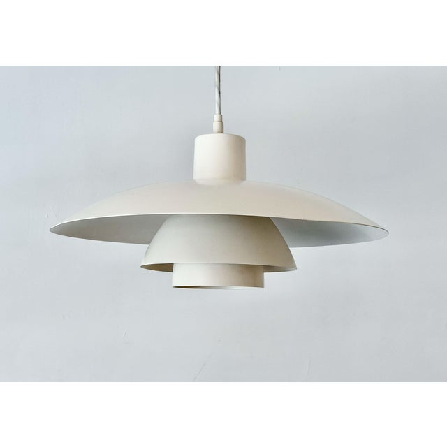 Mid-Century Modern White PH 4/3 Pendant Lamp by Poul Henningsen for Louis Poulsen, Denmark, 1960s For Sale - Image 3 of 18