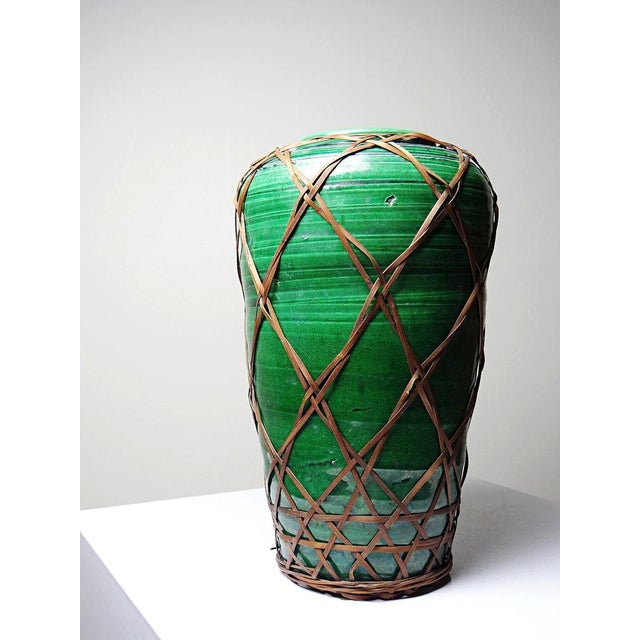 1920s Japanese Green Ceramic Vase with Awaji Yaki Bamboo Lacing, 1920s For Sale - Image 5 of 10