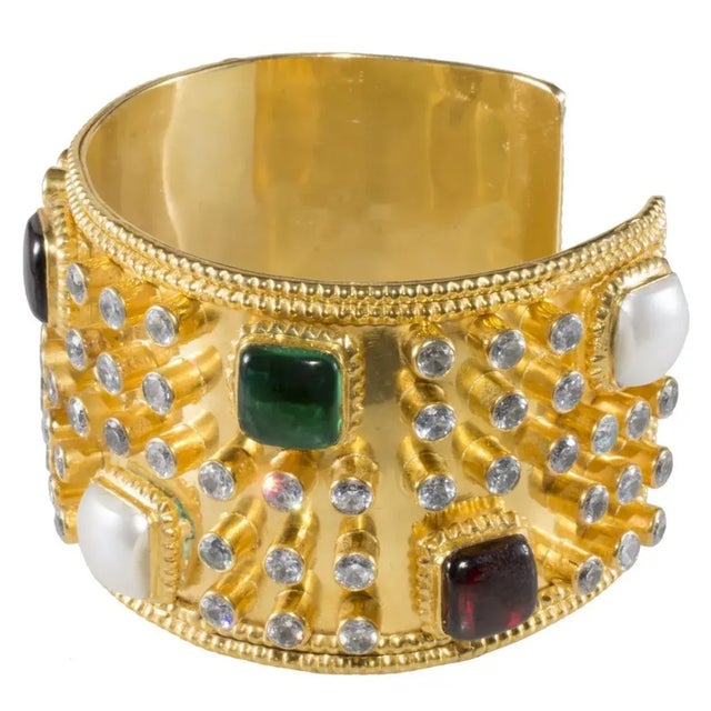 Chanel Vintage Chanel Cuff Bracelet Gold-Plated With Gripoix Glass Stones For Sale - Image 4 of 5